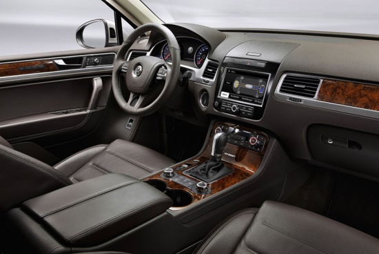 Тест-драйв: 150 километров на новом Volkswagen Touareg Тест-драйв: 150 километров на новом Volkswagen Touareg